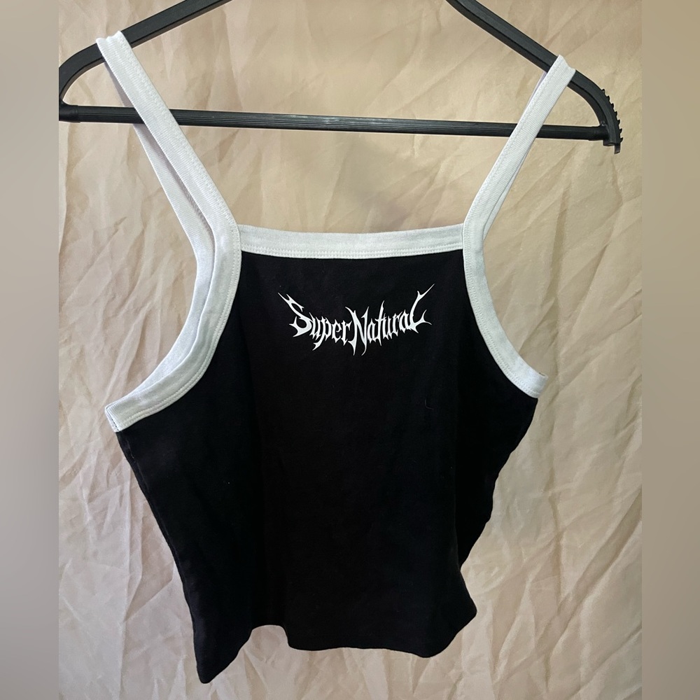 Graphic tank